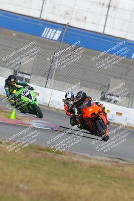 media/Nov-26-2022-Fastrack Riders (Sat) [[b001e85eef]]/Level 3/Session 3 Outside Turn 9/